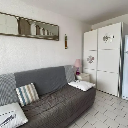 Bright 2-bedroom A Stone's Throw From The Sea Facing The Port Dom wakacyjny Frontignan