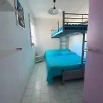 別荘 Bright 2-bedroom A Stone's Throw From The Sea Facing The Port